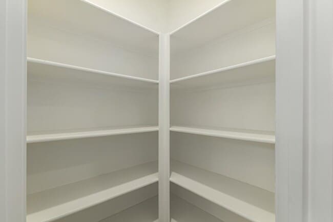 Building Photo - 5552 S Dillon