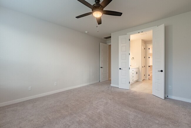Building Photo - Spacious Buda Beauty Offering Open-Concept Living and Flexible Space for Every Lifestyle!