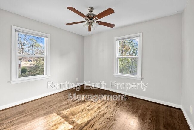 Building Photo - 1317 Glenwood St NW