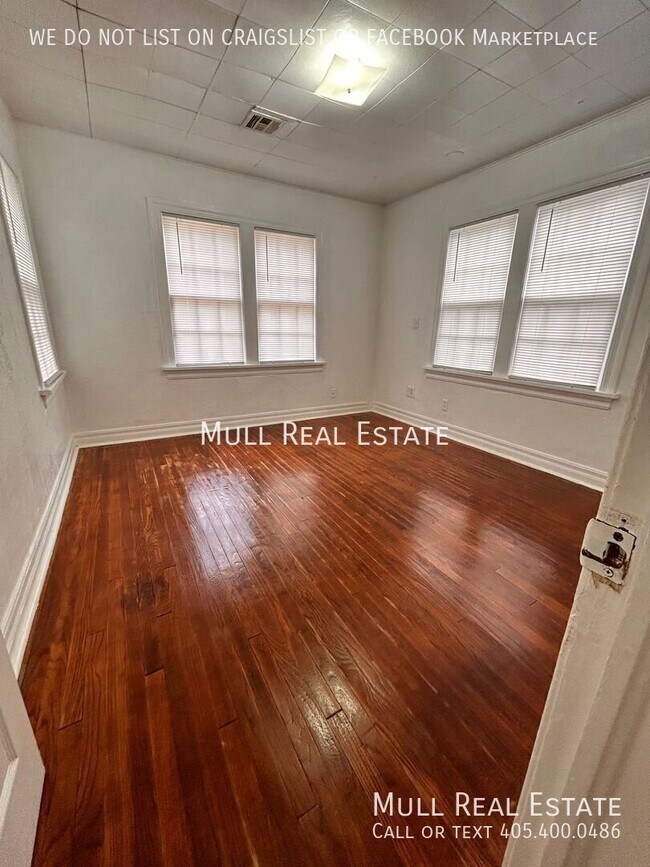 Building Photo - 540 NW 49th St