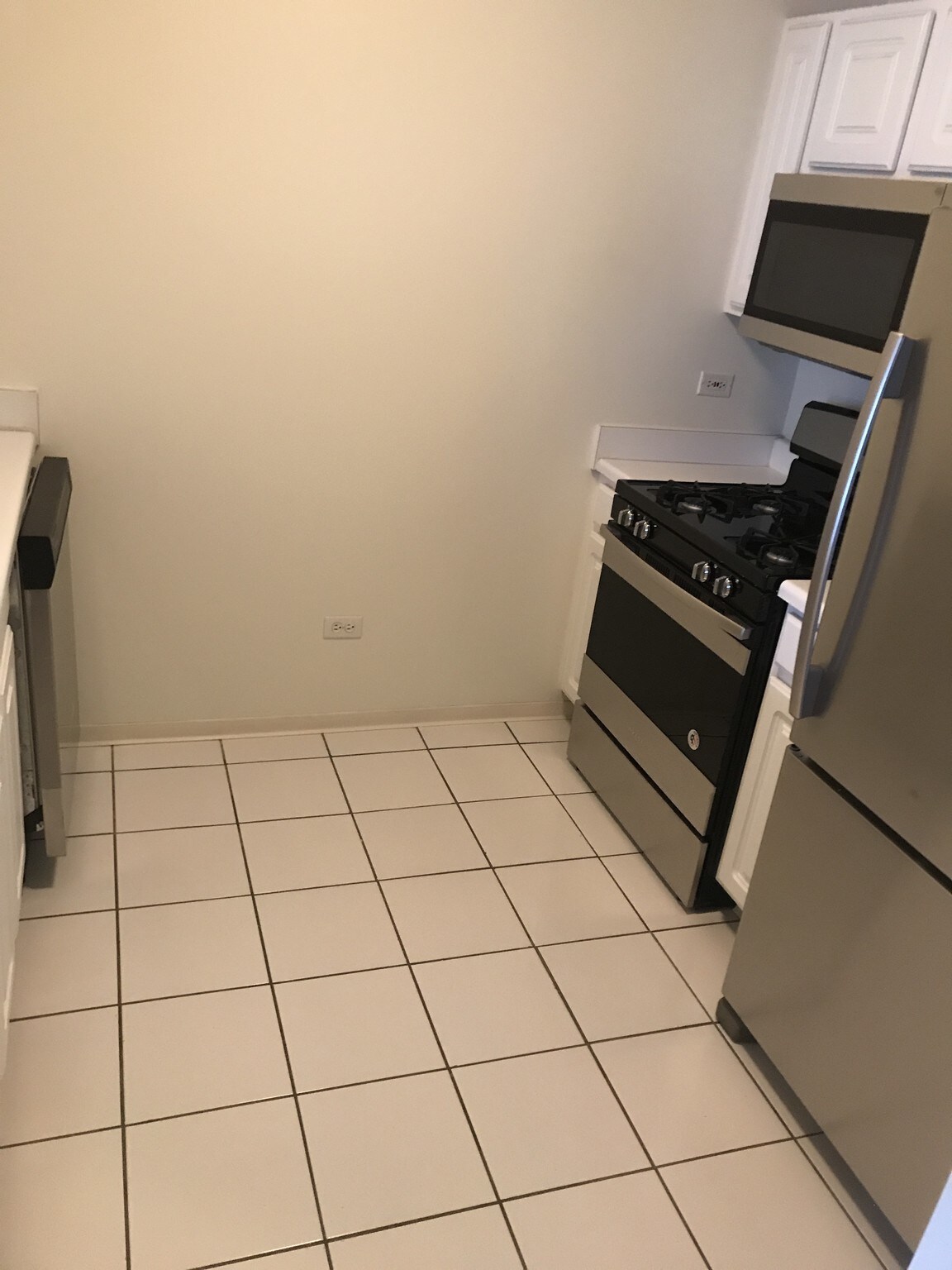 Building Photo - 545 N Dearborn St