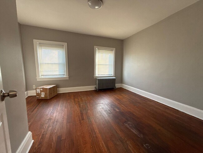 Building Photo - Two Bedroom House In Baltimore City