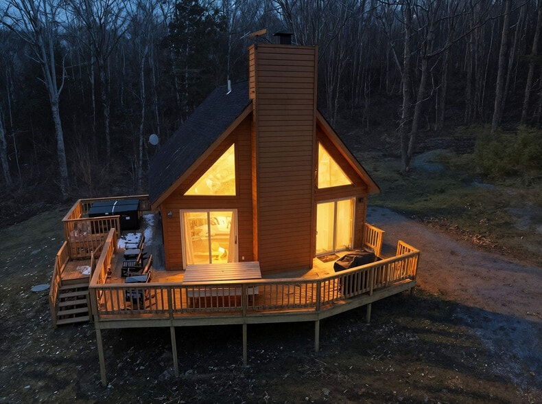 Building Photo - 610 Traci Ln