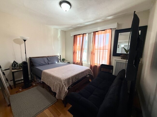 Building Photo - 28 Kidder St