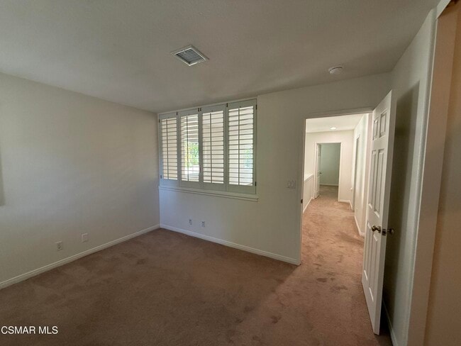 Building Photo - 5615 Roundtree Pl