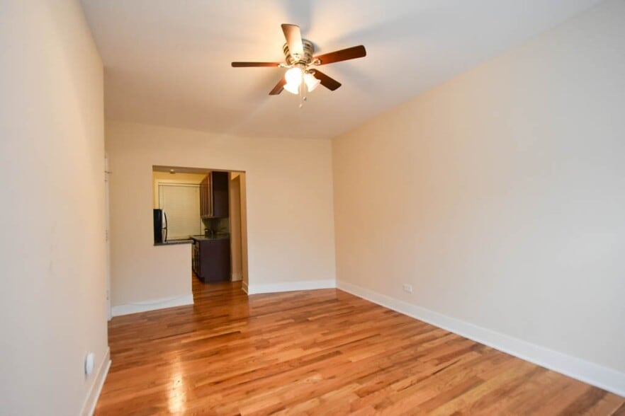 Building Photo - 805 Dempster St