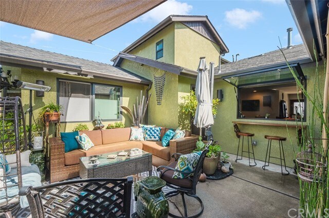 Building Photo - 16341 Hollywood Ln