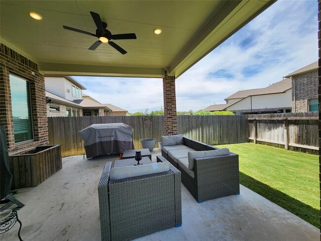 Building Photo - 134 Arcadian Ln