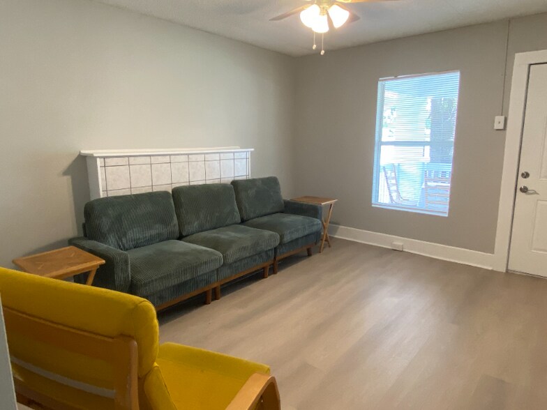 Building Photo - 4360 Emerson Ave S