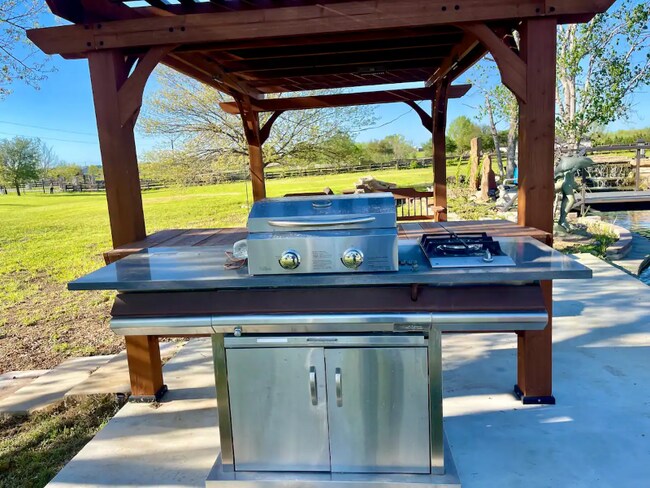 Building Photo - 1508 Schober Rd