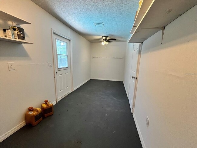 Building Photo - 600 S Parkview Ave