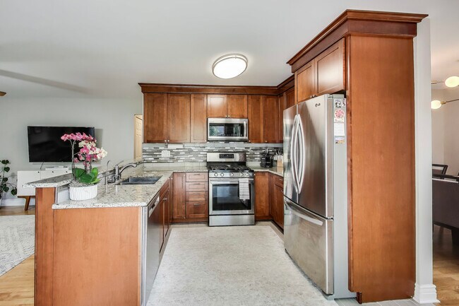 Building Photo - 3423 Wilkes Dr