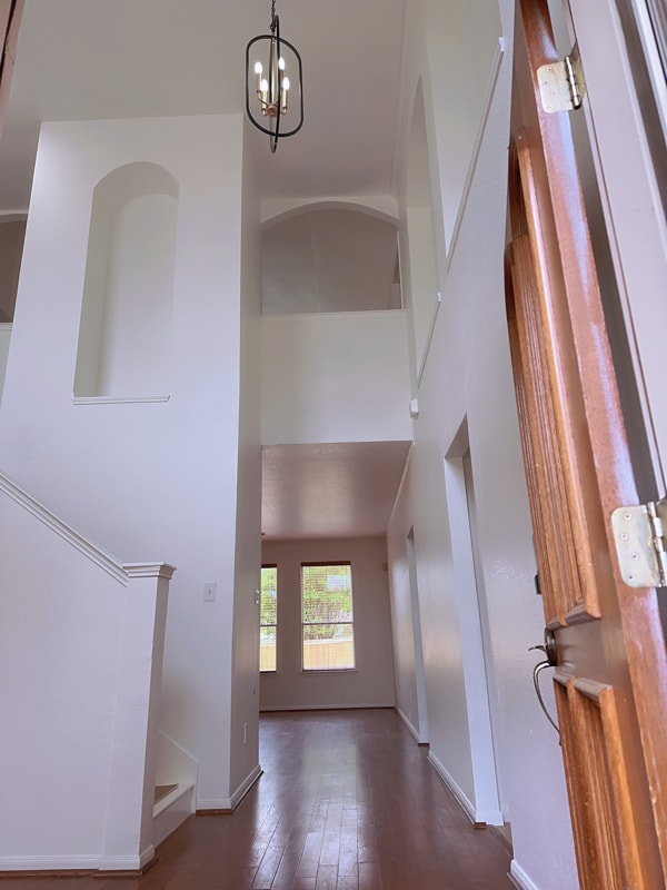 Building Photo - 9114 Woodlake Dr