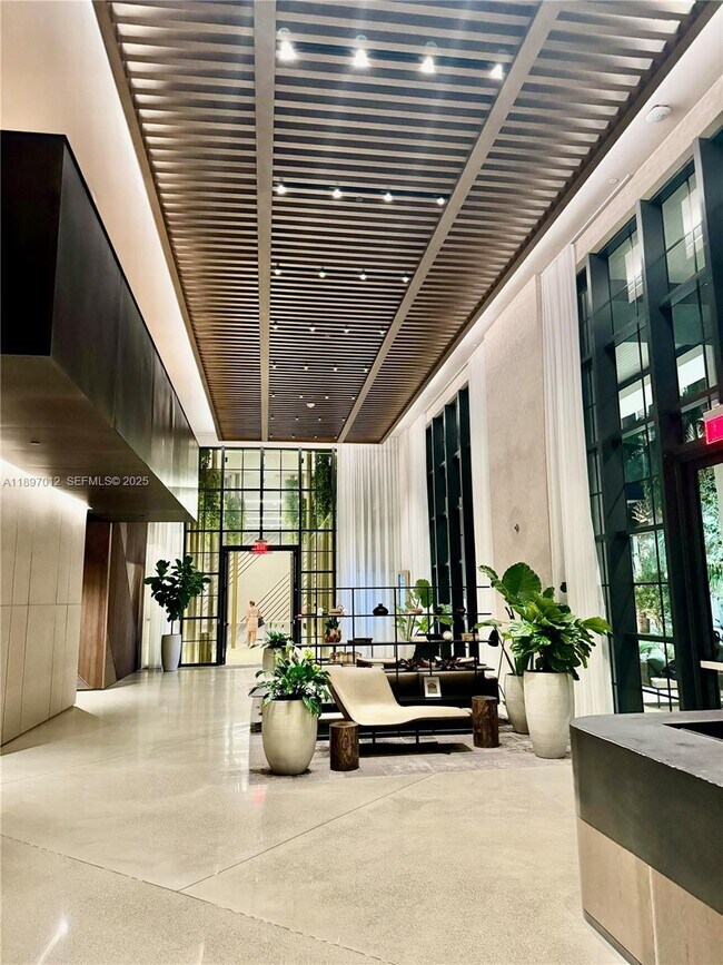 Building Photo - 159 NE 6th St