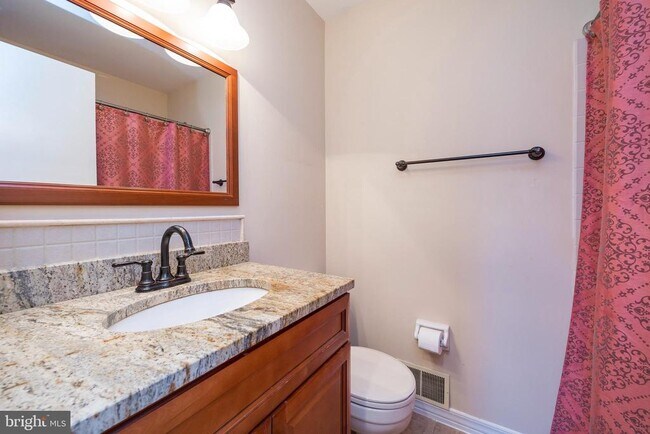 Building Photo - 3930 Gatehouse Lane