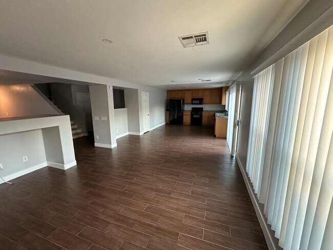 Building Photo - 11588 W Aruba Beach Ave