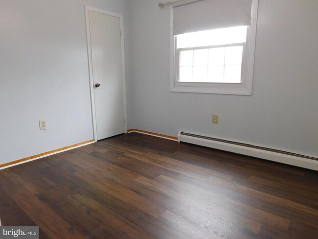 Building Photo - 13000 Kerrman Ct