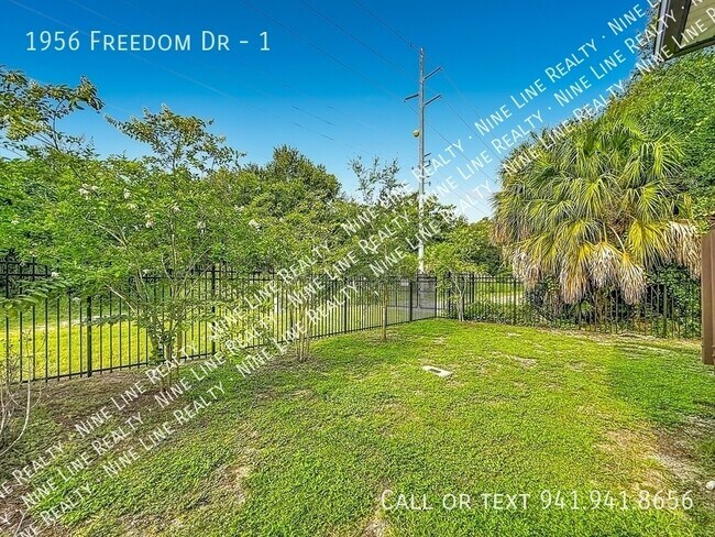 Building Photo - 1956 Freedom Dr
