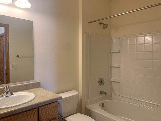 Building Photo - 238 Wind Stone Dr