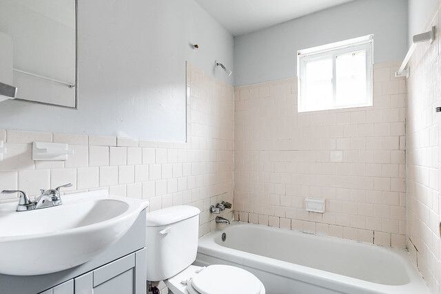 Building Photo - 1907 Whitcomb St