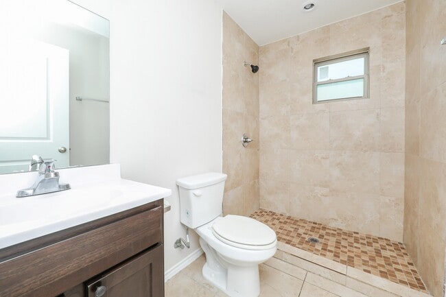 Building Photo - 2601 Lomas Del Sur Boulevard