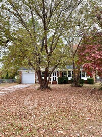 Building Photo - Lovely, remodeled 3 bedroom, 2 bath home!