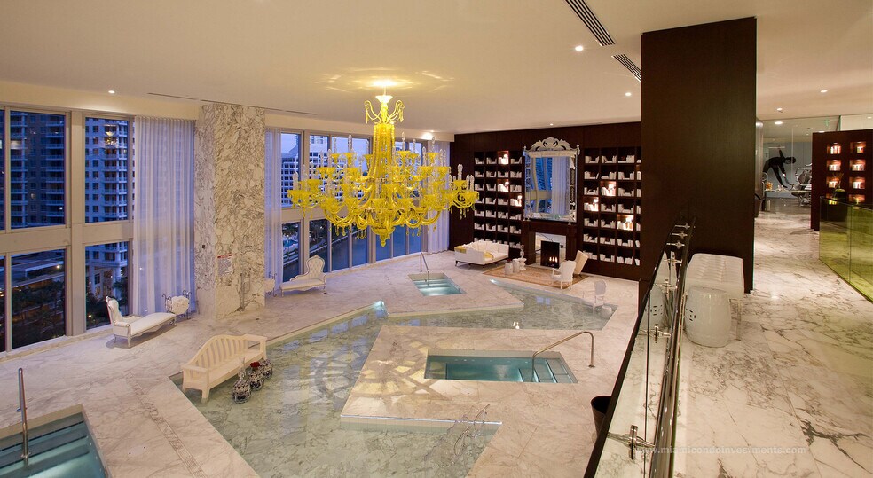 Spa - 475 Brickell Ave