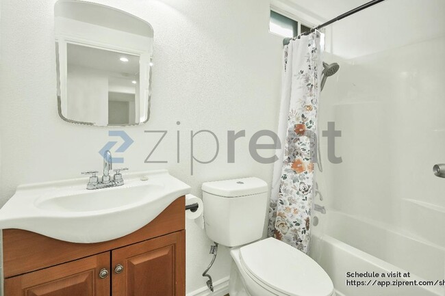 Building Photo - 7936 Alder Ave