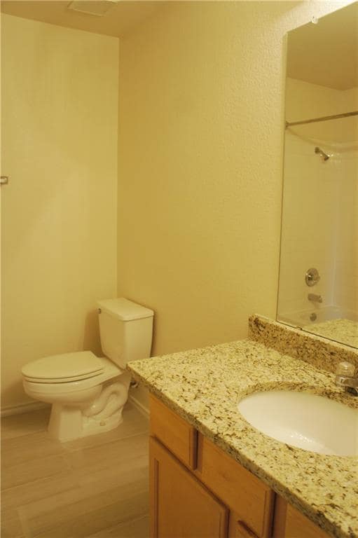 Building Photo - 13632 Campesina Dr