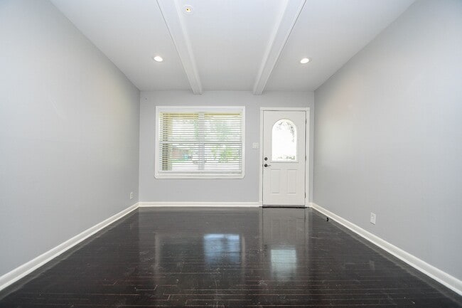 Building Photo - 5209 De Milo Dr