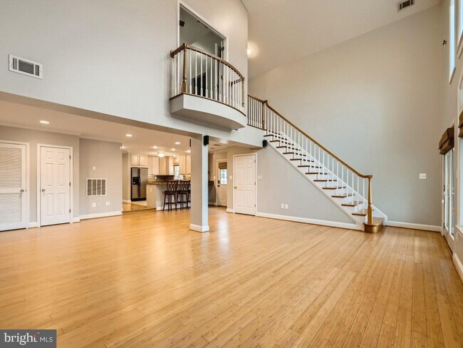 Building Photo - 107 Bayside Dr