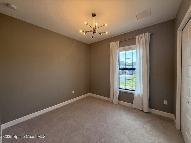 Building Photo - 8367 Gullen Dr