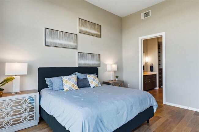 Building Photo - 5921 Hiline Rd