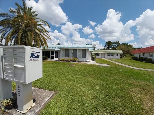 Building Photo - 1802 Bedford Ln