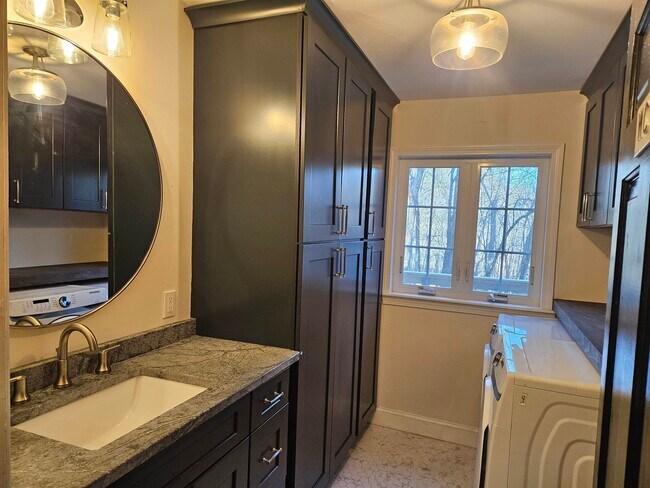 Building Photo - 38 Piscataqua Rd