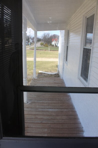 Front entrance - 180 Martin St