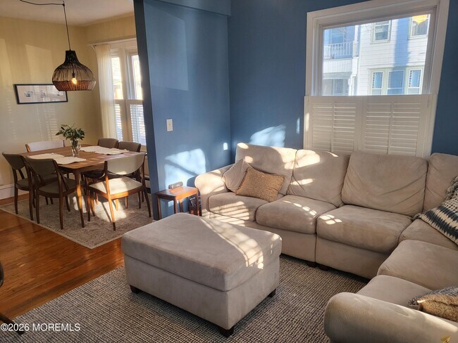 Building Photo - 80 Heck Ave