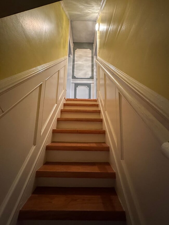 Building Photo - Charming 2 Bedroom 2 Bathroom House in Lawrenceville!