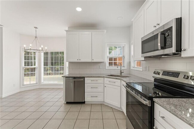 Building Photo - 2137 Berryhill Cir SE