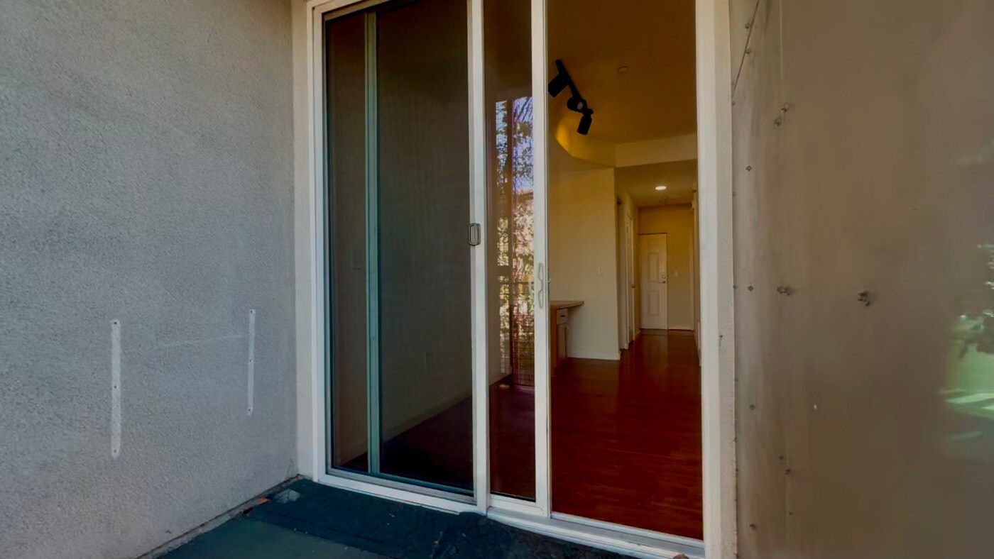 Building Photo - 1121 40th St