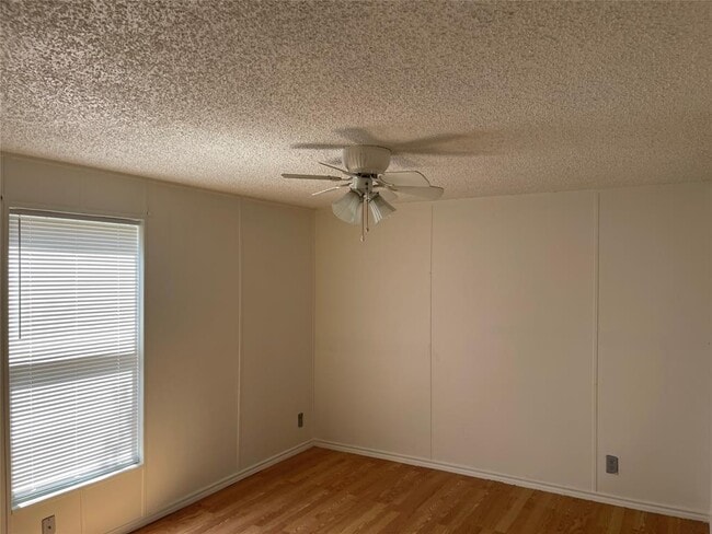 Building Photo - 109 High View Ranch Dr