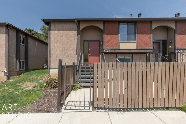 Primary Photo - Fully Renovated 4-Bedroom Townhome in Prim...