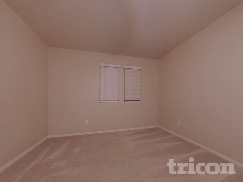 Building Photo - 16221 W La Ventilla Way