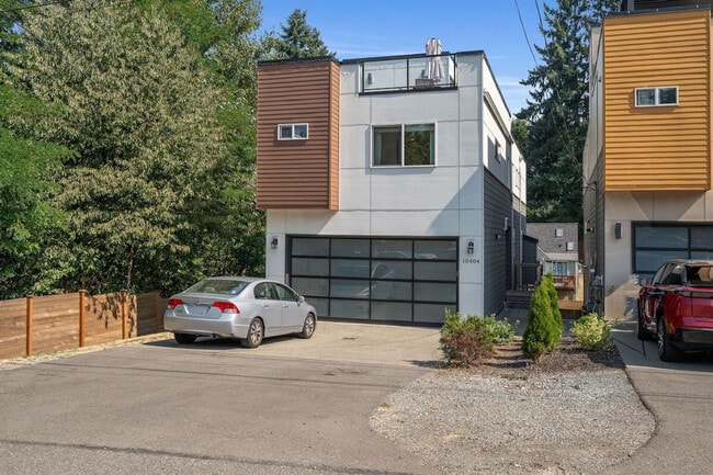 Building Photo - 10404 2nd Pl SW