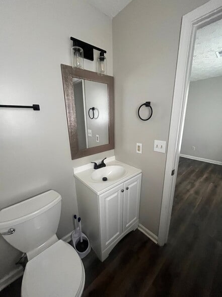 Building Photo - 5508 Windwood Rd