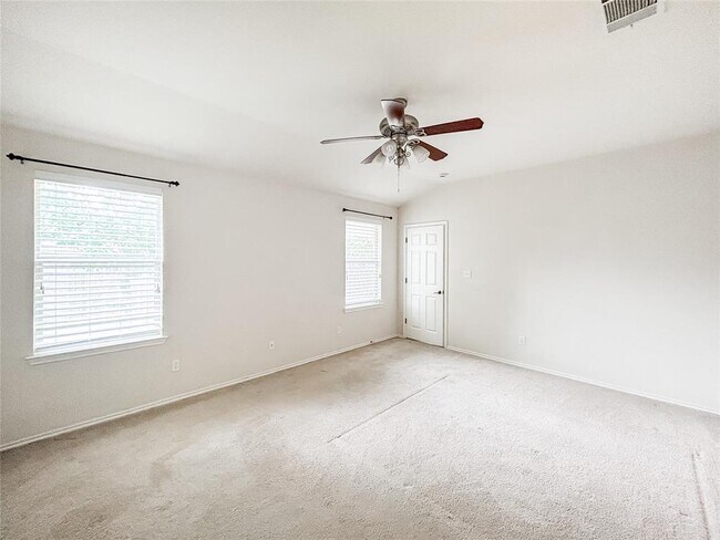Building Photo - 7810 Squirrel Hollow Dr
