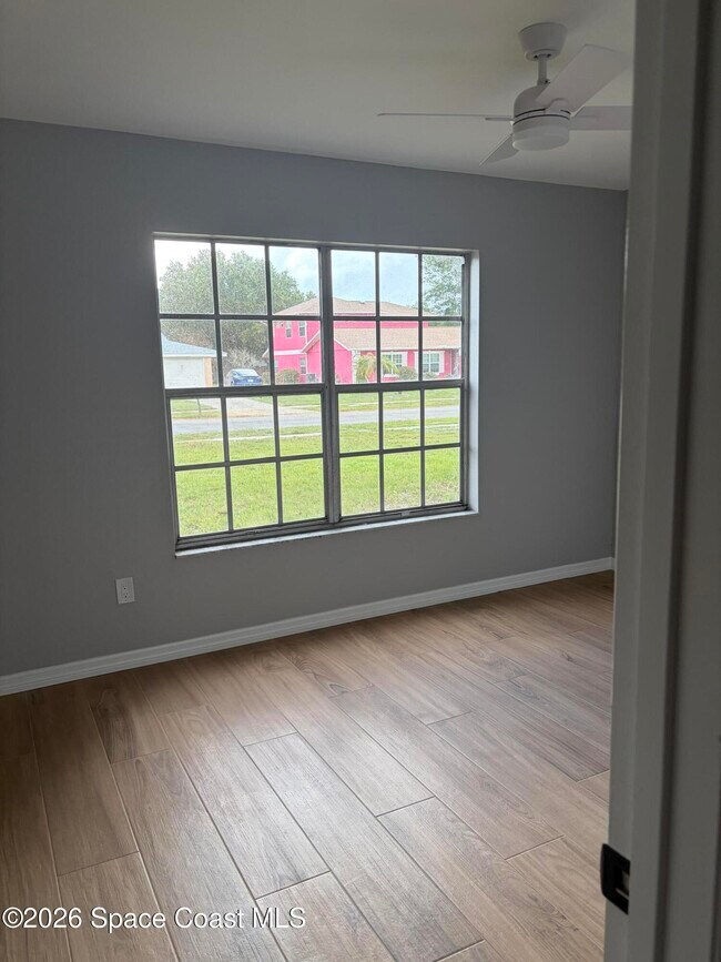 Building Photo - 1136 Minnet Ct NE