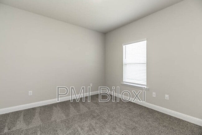 Building Photo - 1208 Carraway Cv