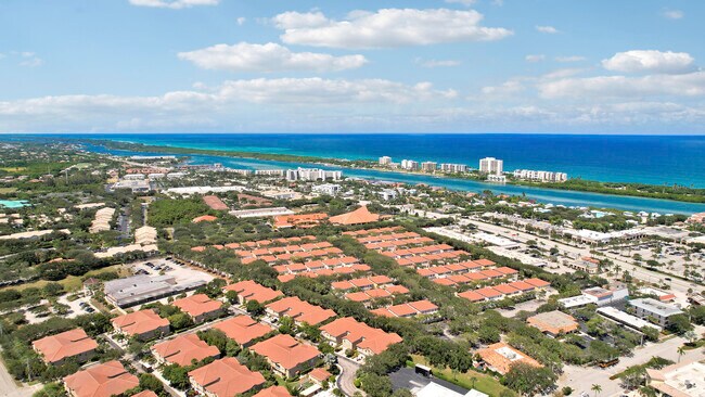 Building Photo - 108 Lighthouse Cir