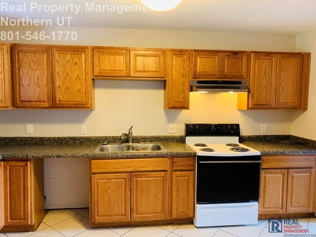 Building Photo - 3 Bed 1 Bath Ogden Home